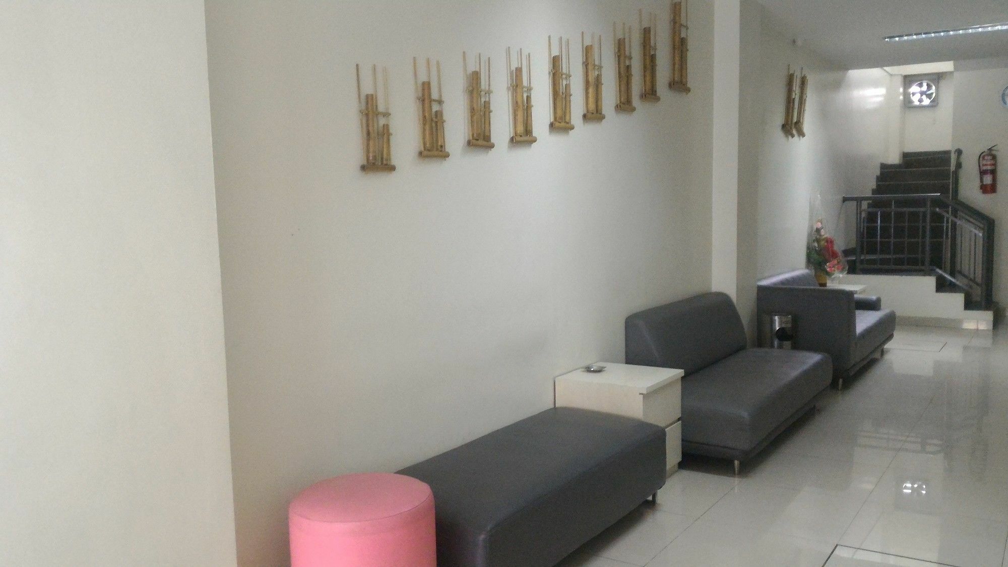 Asoka Inn Bandung Buitenkant foto