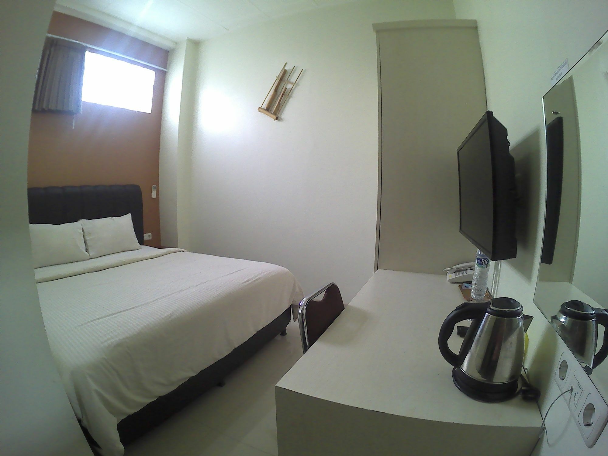 Asoka Inn Bandung Buitenkant foto