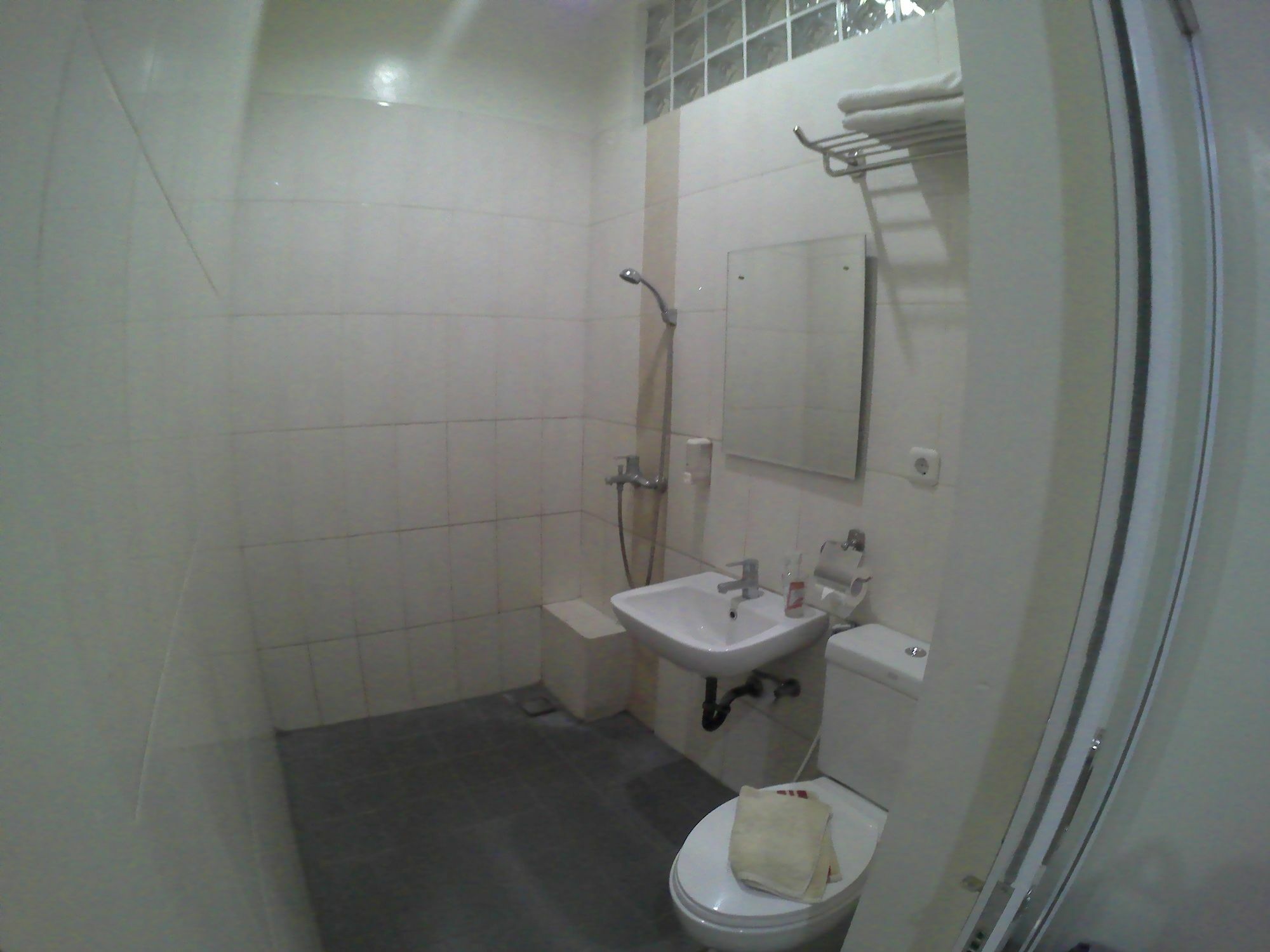Asoka Inn Bandung Buitenkant foto